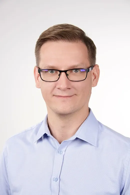 Mateusz Kozakowski, radca prawny, prawnik imigracyjny we Wrocławiu i Warszawie